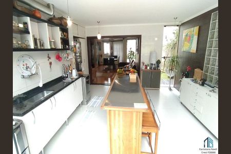 6_photo/94dce1372b.2f15d505e37c7ac5-ATLAS-17e0d82e-d3f4-45e7-8fdc-6a99f0fd461e.jpg de casa à venda com 5 quartos, 233m² em Pilarzinho, Curitiba