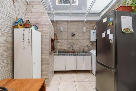 4_photo/94dce13847.ddfa7bb134cbc3bc-ATLAS-d93723df-b29d-48c8-8b8e-c3e9532d77ba.jpg de casa à venda com 3 quartos, 163m² em Pilarzinho, Curitiba