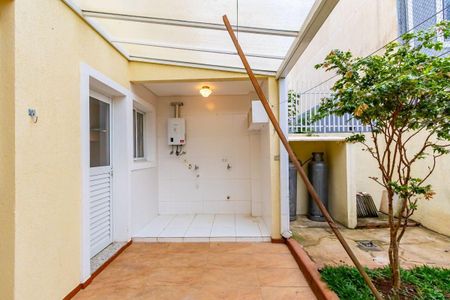 12_photo/94dce1398d.d5a0f355ba531730-ATLAS-4378c1a9-d05b-4e65-aa13-de743fe8df72.jpg de casa à venda com 3 quartos, 187m² em Pilarzinho, Curitiba