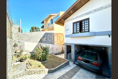 5_photo/94dce139b1.2a0a53e637ea3187-ATLAS-66c4bba8-a1c3-4abc-9ca3-b62b5b6d5cd9.jpg de casa à venda com 3 quartos, 170m² em Pilarzinho, Curitiba