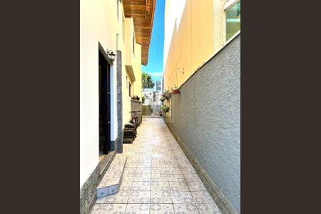 9_photo/94dce139b1.2a0a53e637ea3187-ATLAS-d07d27a8-fe8a-478f-9adf-6b044fee6dca.jpg de casa à venda com 3 quartos, 170m² em Pilarzinho, Curitiba