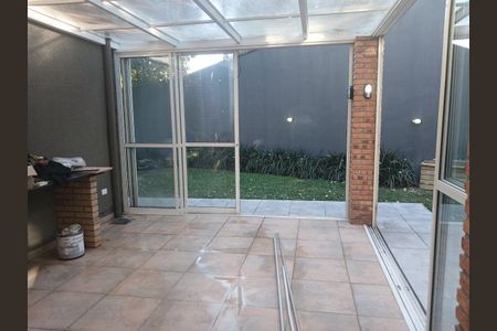 7_photo/94dce139e1.5a85c5bdfef41cf9-ATLAS-b42b7ac2-1e3a-471d-9d45-c17d4b79a4e8.jpg de casa à venda com 3 quartos, 235m² em Pilarzinho, Curitiba