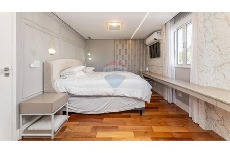 7_photo/94dce13c29.cc7236c2711dd29d-ATLAS-678caf47-d2ec-4b42-bf13-fa7e95b5d70f.jpg de casa à venda com 3 quartos, 186m² em Vista Alegre, Curitiba