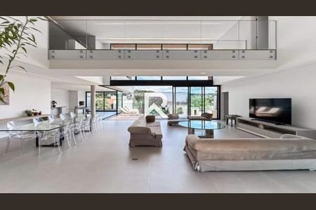 12_photo/94dce13ec1.64ac2371dd04f17e-ATLAS-c5edfcf4-5a3f-4588-aeee-20fc20a78d80.jpg de casa de condomínio à venda com 4 quartos, 841m² em Vista Alegre, Curitiba