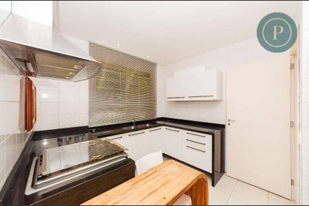 5_photo/94dce13f31.15a3ad828de22904-ATLAS-5b7bf3b7-5aaa-4d28-8a63-a336f83a7d7f.jpg de casa para alugar com 1 quarto, 191m² em Vista Alegre, Curitiba