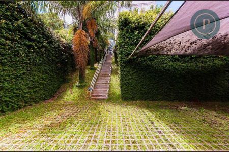 5_photo/94dce13f31.15a3ad828de22904-ATLAS-d542692e-e0d0-4129-867e-d82b6f862a21.jpg de casa à venda com 1 quarto, 191m² em Vista Alegre, Curitiba