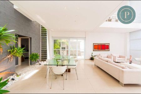 11_photo/94dce13f31.15a3ad828de22904-ATLAS-e2c12366-385d-4162-9abd-b9b1f9d329de.jpg de casa à venda com 1 quarto, 191m² em Vista Alegre, Curitiba