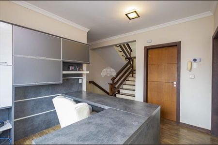 10_photo/94dce13f6d.97484f792a469e2d-ATLAS-91810e02-7d33-42d0-bc48-2c46be2ce1db.jpg de casa à venda com 4 quartos, 310m² em Vista Alegre, Curitiba