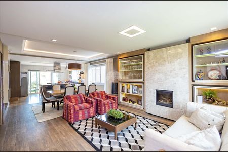 10_photo/94dce13f6d.97484f792a469e2d-ATLAS-bbf41ce5-ed4e-4e79-bcf2-5cdc5301f50a.jpg de casa à venda com 4 quartos, 310m² em Vista Alegre, Curitiba