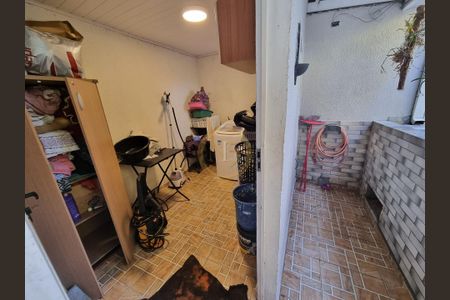 6_photo/94dce13f71.b63fb19834d8465e-ATLAS-7de513b5-376d-4695-a4ec-ad977d97a497.jpg de casa à venda com 2 quartos, 100m² em Vista Alegre, Curitiba