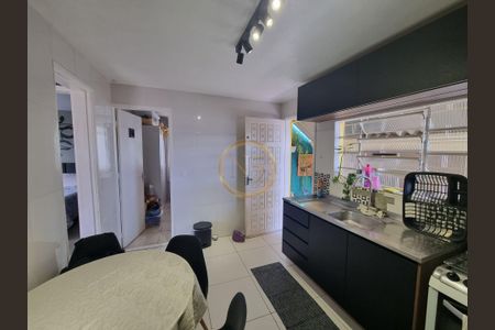 5_photo/94dce13f71.b63fb19834d8465e-ATLAS-e03419ae-e369-41de-890b-44cdf5758ce4.jpg de casa à venda com 2 quartos, 100m² em Vista Alegre, Curitiba