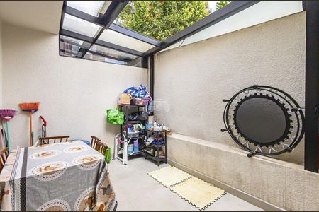 17_photo/94dce13f77.c179c9b7603fa8b1-ATLAS-8f128be4-0aed-40e4-9fdf-b9daf5cbedc0.jpg de casa à venda com 3 quartos, 170m² em Vista Alegre, Curitiba