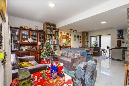 2_photo/94dce13f77.c179c9b7603fa8b1-ATLAS-a4e0eafa-9b67-4309-9ede-faad468e0fbe.jpg de casa à venda com 3 quartos, 170m² em Vista Alegre, Curitiba