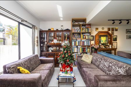 3_photo/94dce13f77.c179c9b7603fa8b1-ATLAS-ef5036ad-5c84-4fc7-bb0d-f441e36ea796.jpg de casa à venda com 3 quartos, 170m² em Vista Alegre, Curitiba