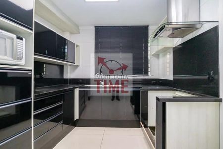 28_photo/94dce13f9f.41dc87545712499e-ATLAS-7f319f8f-b302-48b7-b098-bd2df3c2f52b.jpg de casa para alugar com 3 quartos, 240m² em Vista Alegre, Curitiba