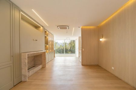 21_photo/94dce14123.43702d55e2e76f22-ATLAS-89f81e7b-6e90-4d6a-bfab-b5b622a44885.jpg de casa à venda com 3 quartos, 235m² em Vista Alegre, Curitiba