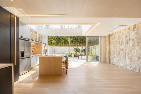 2_photo/94dce14123.43702d55e2e76f22-ATLAS-b842d30a-6cb0-4daa-a0ec-320cda97700b.jpg de casa à venda com 3 quartos, 235m² em Vista Alegre, Curitiba