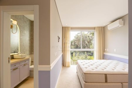 33_photo/94dce14123.43702d55e2e76f22-ATLAS-be4653a1-c7e3-42d3-8c10-d6eb5bac8303.jpg de casa à venda com 3 quartos, 235m² em Vista Alegre, Curitiba