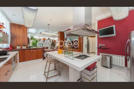 37_photo/94dce141a9.99f0bcddda79e2e7-ATLAS-9a661997-96be-41b2-ae67-dd40ac475a2f.jpg de casa para alugar com 0 quarto, 793m² em Vista Alegre, Curitiba