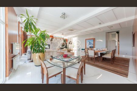 36_photo/94dce141a9.99f0bcddda79e2e7-ATLAS-d04eac27-9ad6-4ad7-bbb7-b0bd6203c0ad.jpg de casa para alugar com 0 quarto, 793m² em Vista Alegre, Curitiba