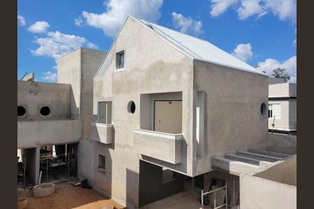 3_photo/94dce14335.f71c3ffd0dd0231d-ATLAS-ec3405e6-ca70-4e2a-a85b-72e6b61c4e4b.jpg de casa à venda com 3 quartos, 138m² em Vista Alegre, Curitiba