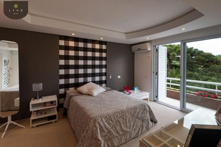 18_photo/94dce1441d.d41ccc6539b5b4b0-ATLAS-8de8f14c-283c-4025-8a9e-af5bc014eeca.jpg de casa para alugar com 4 quartos, 448m² em Vista Alegre, Curitiba