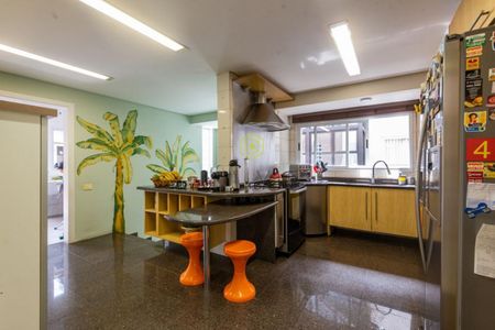 3_photo/94dce1441d.d41ccc6539b5b4b0-ATLAS-fa4e9438-b3c1-422d-a62c-c6f5da5ba2f4.jpg de casa para alugar com 4 quartos, 448m² em Vista Alegre, Curitiba