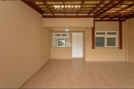 32_photo/94dce145ff.79de72fcaca9ad7e-ATLAS-ba184383-64af-4bd8-87f1-c9cbc87178bc.jpg de casa à venda com 3 quartos, 103m² em Vista Alegre, Curitiba