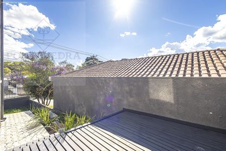 38_photo/94dce1487d.db829c6054abc860-ATLAS-4cc8f386-178a-476c-b0db-ac1a5dcde13b.jpg de casa à venda com 3 quartos, 229m² em Pilarzinho, Curitiba