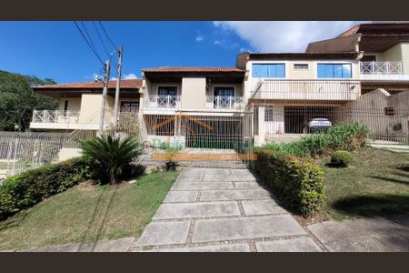 2_photo/94dce148fd.1d0d827e26d2d819-ATLAS-4eef0707-d517-415a-865d-cd6a714de817.jpg de casa à venda com 4 quartos, 151m² em Pilarzinho, Curitiba