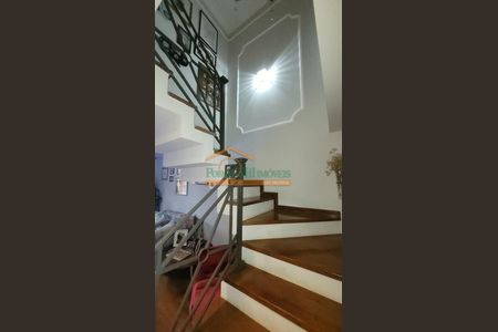 16_photo/94dce148fd.1d0d827e26d2d819-ATLAS-7fa8f850-d337-4dd5-95ca-e699f5106aa0.jpg de casa à venda com 4 quartos, 151m² em Pilarzinho, Curitiba