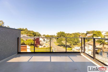 9_photo/94dce1498f.732b7fd8aaa5f07d-ATLAS-1cfc5fdd-6ed5-440a-838f-4b735b6d8b05.jpg de casa à venda com 3 quartos, 137m² em Pilarzinho, Curitiba