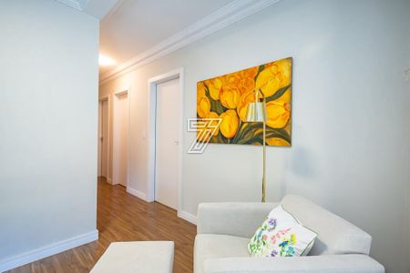 10_photo/94dce14b89.09000a4fa51e2841-ATLAS-39942fa5-1c8e-45bd-bf7b-3952bde3fc49.jpg de casa à venda com 4 quartos, 275m² em Vista Alegre, Curitiba