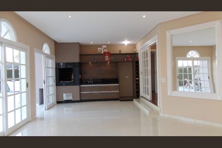 3_photo/94dce14c8f.958ab4e2955fd321-ATLAS-05773a5b-3e6c-47c0-8533-12742a6477bf.jpg de casa à venda com 0 quarto, 382m² em Vista Alegre, Curitiba