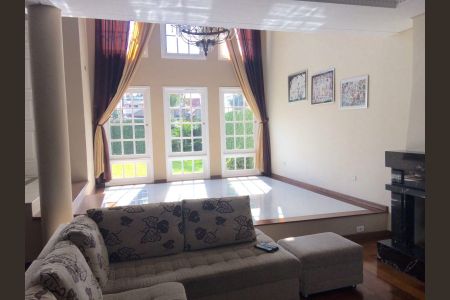 5_photo/94dce14c8f.958ab4e2955fd321-ATLAS-1bfb6f5b-854d-4855-b7f2-a8b1073f760a.jpg de casa à venda com 0 quarto, 382m² em Vista Alegre, Curitiba