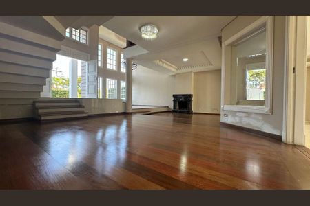 15_photo/94dce14c8f.958ab4e2955fd321-ATLAS-542d943f-d2f3-433c-af5c-084bfcb5a40e.jpg de casa à venda com 0 quarto, 382m² em Vista Alegre, Curitiba