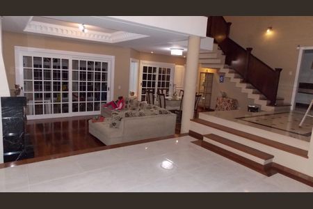 20_photo/94dce14c8f.958ab4e2955fd321-ATLAS-77e3142d-0e2c-4077-9a47-deb2f57f4ef6.jpg de casa à venda com 0 quarto, 382m² em Vista Alegre, Curitiba