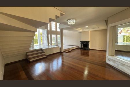 4_photo/94dce14c8f.958ab4e2955fd321-ATLAS-d8cd9cb0-b483-4c6e-b4c9-a58c5e1dab52.jpg de casa à venda com 0 quarto, 382m² em Vista Alegre, Curitiba