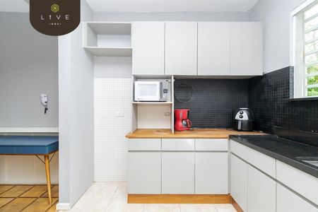 11_photo/94dce14c91.2a17df7df6ae08cb-ATLAS-cbddba9d-0636-4ec7-8573-051d8ce9c38d.jpg de casa à venda com 5 quartos, 277m² em Vista Alegre, Curitiba