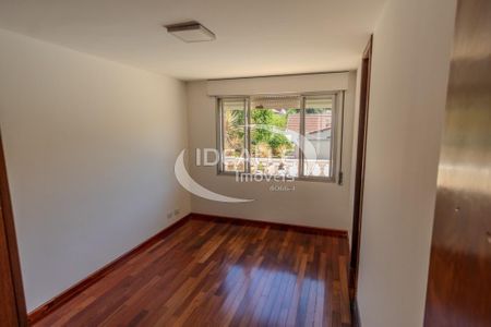 11_photo/94dce14cff.d1325d9d06f328eb-ATLAS-855b662b-c2a2-4a02-9705-3d54443be207.jpg de casa à venda com 5 quartos, 680m² em Vista Alegre, Curitiba