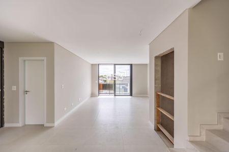 12_photo/94dce14d19.1bb529b01f5e602e-ATLAS-07decb37-722b-4372-947a-d9faed4b1b28.jpg de casa à venda com 4 quartos, 246m² em Vista Alegre, Curitiba