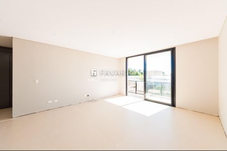 3_photo/94dce14d19.1bb529b01f5e602e-ATLAS-0c51f931-7ef9-4502-aa32-d8df3b179963.jpg de casa à venda com 4 quartos, 245m² em Vista Alegre, Curitiba