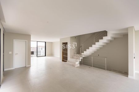 11_photo/94dce14d19.1bb529b01f5e602e-ATLAS-43b3ddcb-769f-4159-8ece-14405fbfe4e3.jpg de casa à venda com 4 quartos, 246m² em Vista Alegre, Curitiba