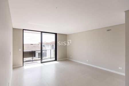 10_photo/94dce14d19.1bb529b01f5e602e-ATLAS-6ff01abb-562e-4ee2-98b5-ccb6d7b1c42d.jpg de casa à venda com 4 quartos, 246m² em Vista Alegre, Curitiba