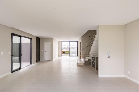 8_photo/94dce14d19.1bb529b01f5e602e-ATLAS-d0c09856-fce9-4e33-b843-98a150fb7cc2.jpg de casa à venda com 4 quartos, 246m² em Vista Alegre, Curitiba