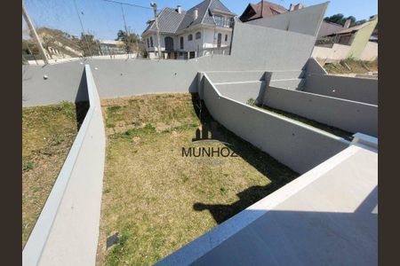 49_photo/94dce14d19.b538591a28bdcc2f-ATLAS-dcdbbaf4-d9cf-40b4-9167-67100ecd6c0d.jpg de casa à venda com 4 quartos, 247m² em Vista Alegre, Curitiba