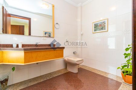 17_photo/94dce14d27.ab9d896be0e39e09-ATLAS-db32209b-0d00-4eec-80f6-c568423b3c89.jpg de casa à venda com 5 quartos, 612m² em Vista Alegre, Curitiba