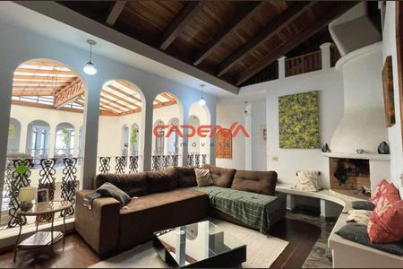 6_photo/94dce14d47.de7f1e39899531ac-ATLAS-2ab3acb6-e097-430e-b2a6-ed79b1020b3e.jpg de casa à venda com 4 quartos, 507m² em Vista Alegre, Curitiba