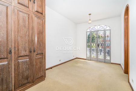 11_photo/94dce14d47.de7f1e39899531ac-ATLAS-60c9c759-e1da-4c78-8eaa-4aa48d423831.jpg de casa à venda com 4 quartos, 507m² em Vista Alegre, Curitiba