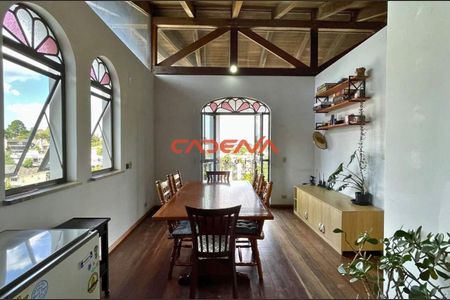 10_photo/94dce14d47.de7f1e39899531ac-ATLAS-db33af52-f068-418e-b35f-dfd88155a5d2.jpg de casa à venda com 4 quartos, 507m² em Vista Alegre, Curitiba
